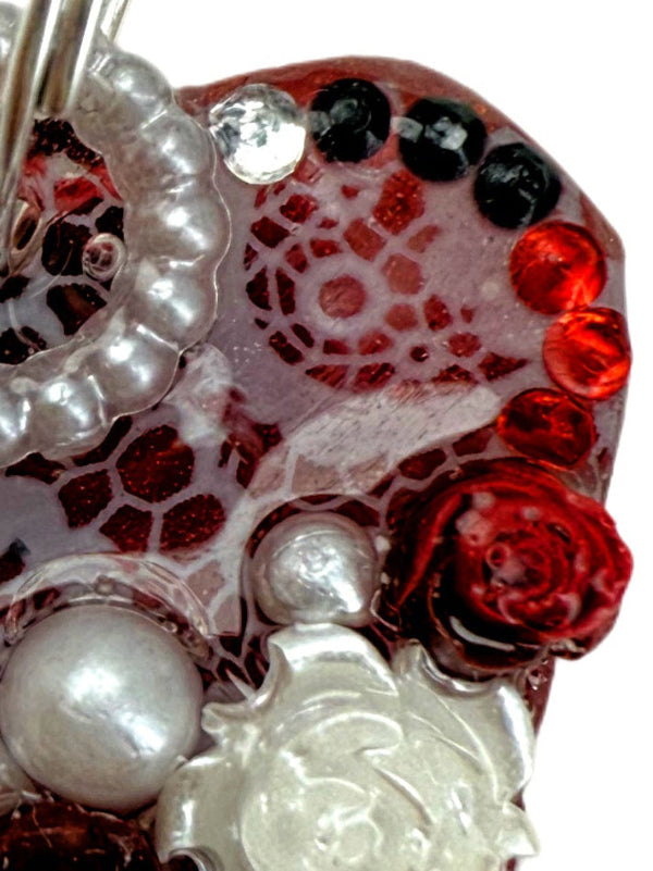 classy collar tag for dogs with resin pearls, roses and white lace, goth vampire style