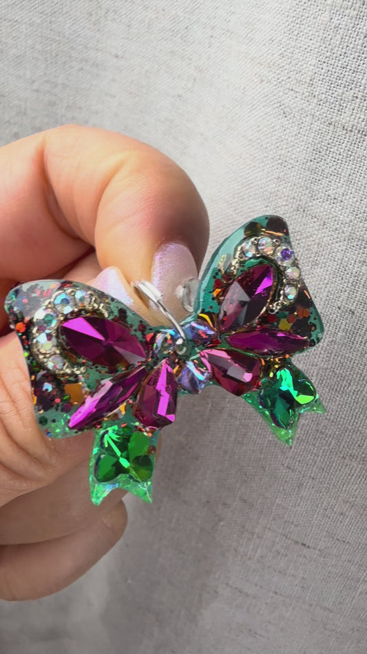 bling bling dog tag bow shape so unique and gorgeous!